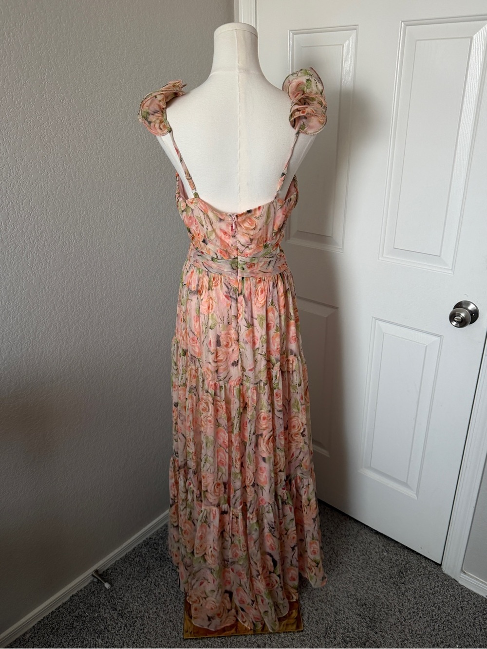 ASTR The Label Fritillaria Floral Maxi Dress with cut outs - Picture 4 of 6